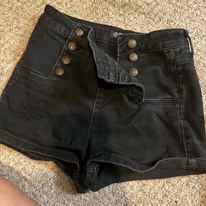 Women’s high waisted black shorts